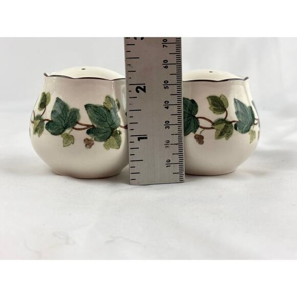 VTG Green Ivy Plant Salt and Pepper Ceramic Shakers Japan Set - Picture 3 of 16